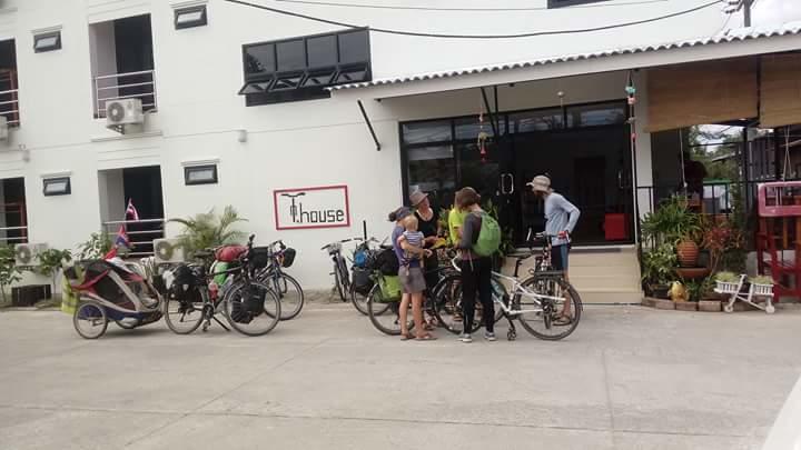Hotel T. House Mae Sot Zewnętrze zdjęcie
